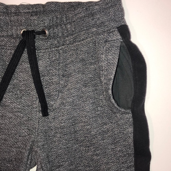 Boys sweatpants size XS 4/5 - Picture 5 of 8